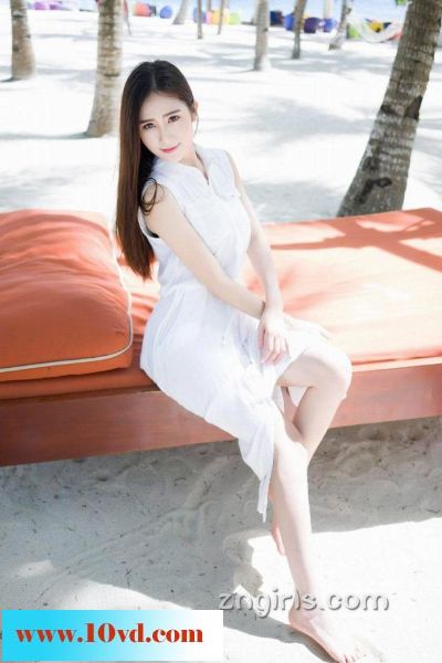 气质美女思思阳光户外很纯【10P】