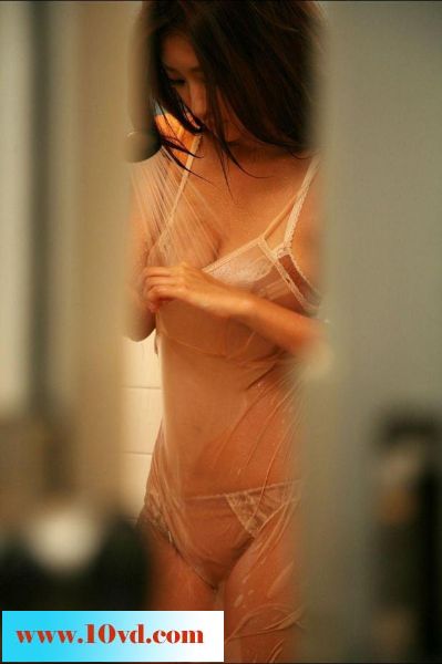 日本媚女藤香湿身诱惑【11P】