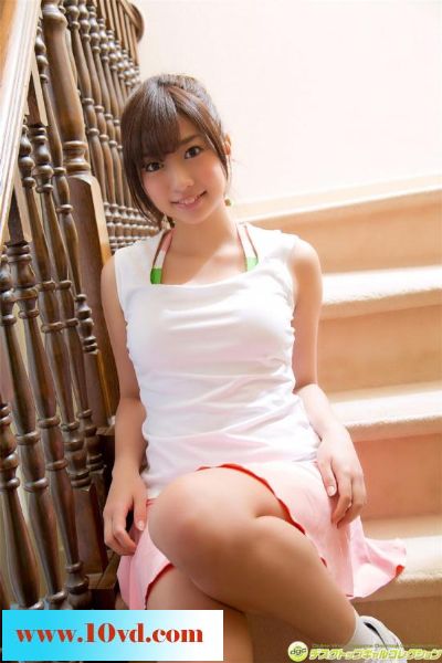 日本嫩妹迷人面容娇好身材【10P】