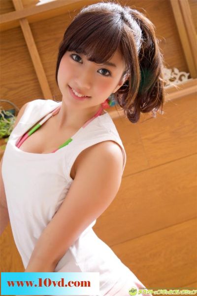 日本嫩妹迷人面容娇好身材【10P】