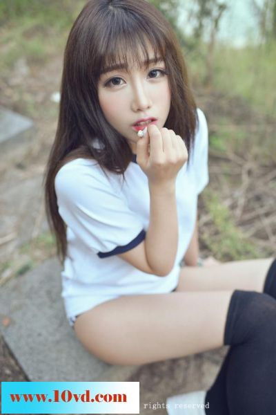 山道中的慕美人大秀性感【10P】