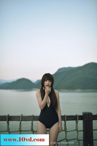 水库户外双马尾性感美女【15P】