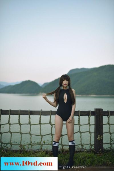 水库户外双马尾性感美女【15P】