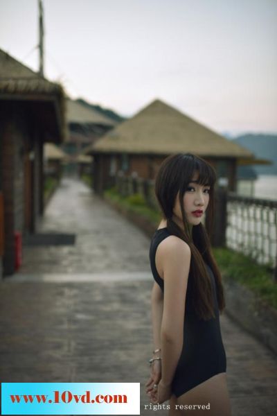 水库户外双马尾性感美女【15P】