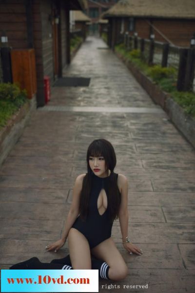 水库户外双马尾性感美女【15P】