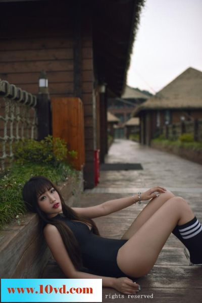 水库户外双马尾性感美女【15P】