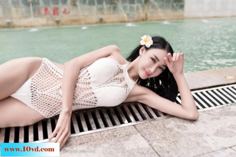 针织缕容装女泡温泉秀【13P】
