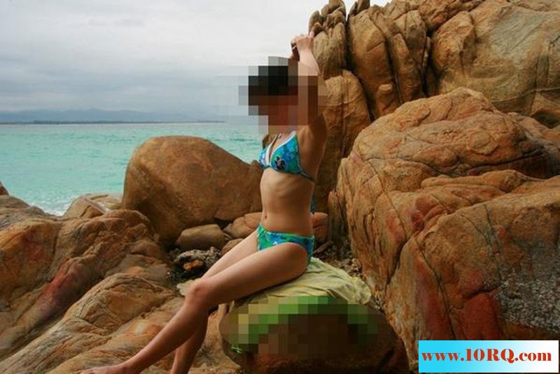 05-14浪漫海邊和心愛女人曬著太陽操著逼24P