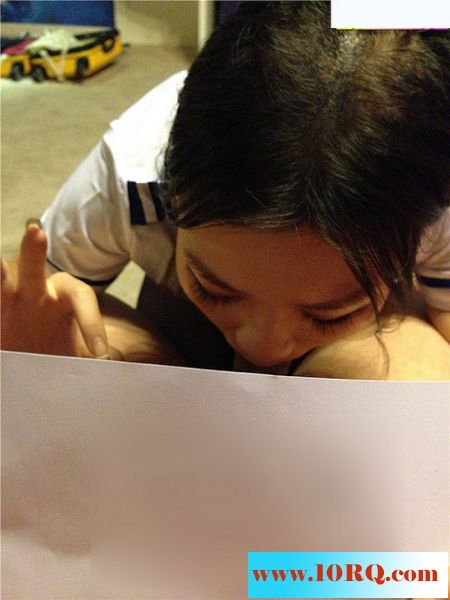 05-14情人穿空姐制服給我口交，興奮後就把她肛交
