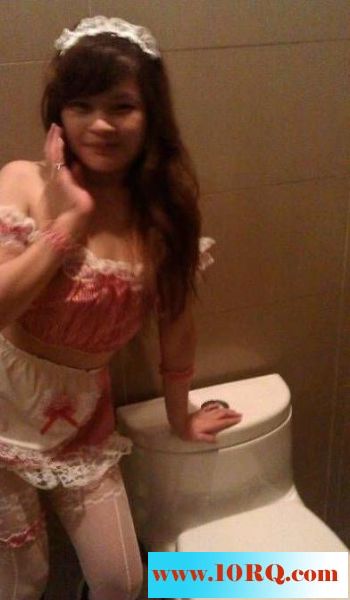 05-14風騷在校小女友，各種場合，各種自慰24P