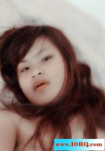 05-14風騷在校小女友，各種場合，各種自慰24P