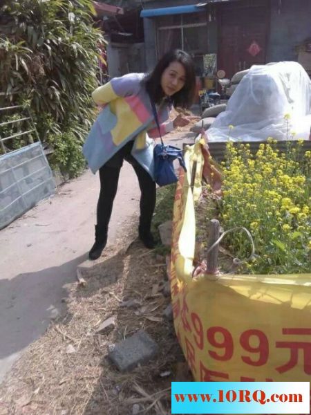 05-18微山湖邊的妹子，水靈靈的，露臉照18P