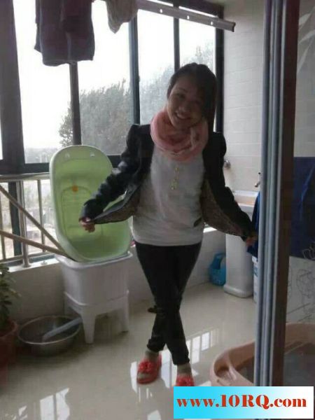 05-18微山湖邊的妹子，水靈靈的，露臉照18P