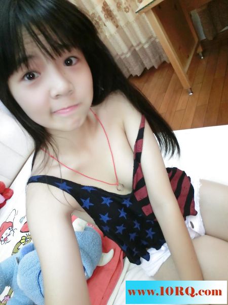 05-2990後小羅利超可愛11P