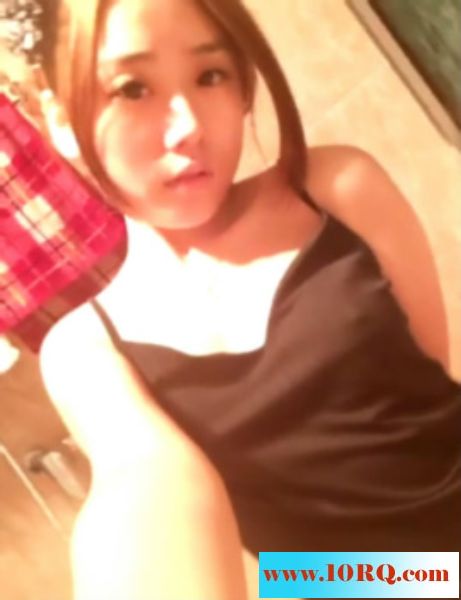 06-02漂亮的美女都有颗淫荡的心21P