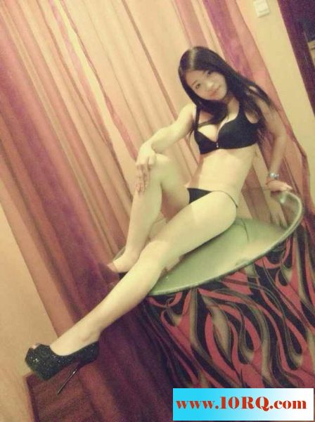 06-04走进桑拿好漂亮妹子14P