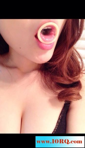 06-21女神自拍流出！極限自拍挑戰你的視覺13P
