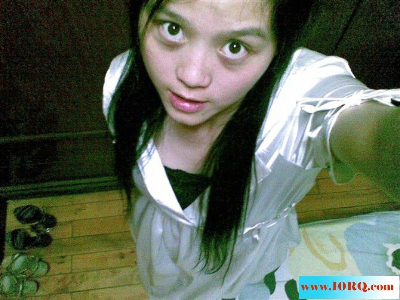 06-25经典重温大学美女校花邮箱被破解大量淫照和