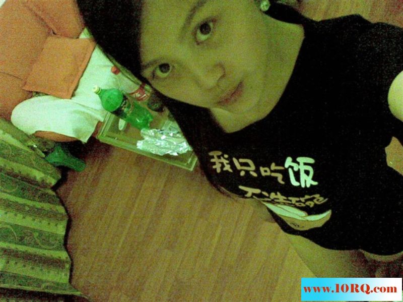 06-25经典重温大学美女校花邮箱被破解大量淫照和