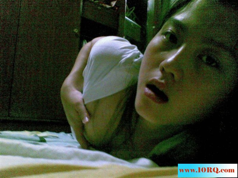 06-25经典重温大学美女校花邮箱被破解大量淫照和