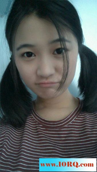 06-25卫校大眼妹12P