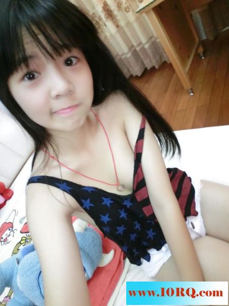 06-26嫩嫩的小萝莉超可爱性感自拍6P