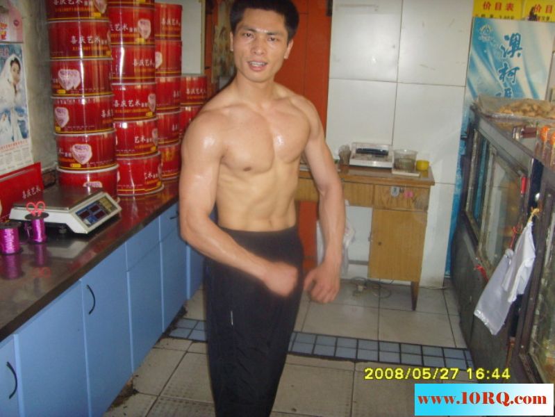06-28夫妻也爱玩自拍12P