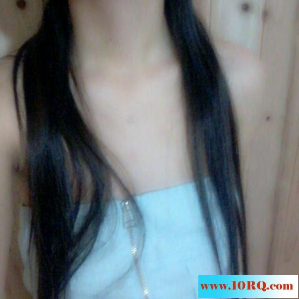 19歲美妞爆照，祝福自己生日快樂，年輕粉嫩10