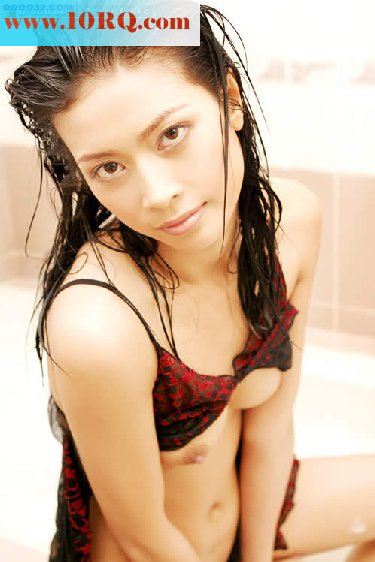 靓妞的美鲍鱼勾引的我要喷鼻血了[16P]