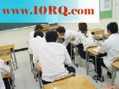 狼多肉少大家排队上这个骚学妹[16P]
