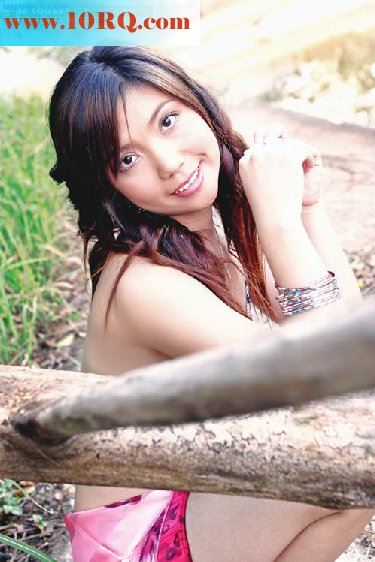 小骚穴看着就很紧，插进去绝对爽[15P]