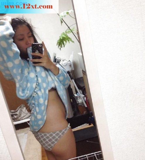 90后清纯大学生自拍微胖才最美[11p]