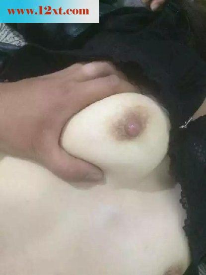 花了两千大洋约夜店女DJ开房这身材实在诱人小穴
