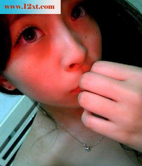 好清纯的学生妹纸，自慰时居然这幺骚包4[15P]