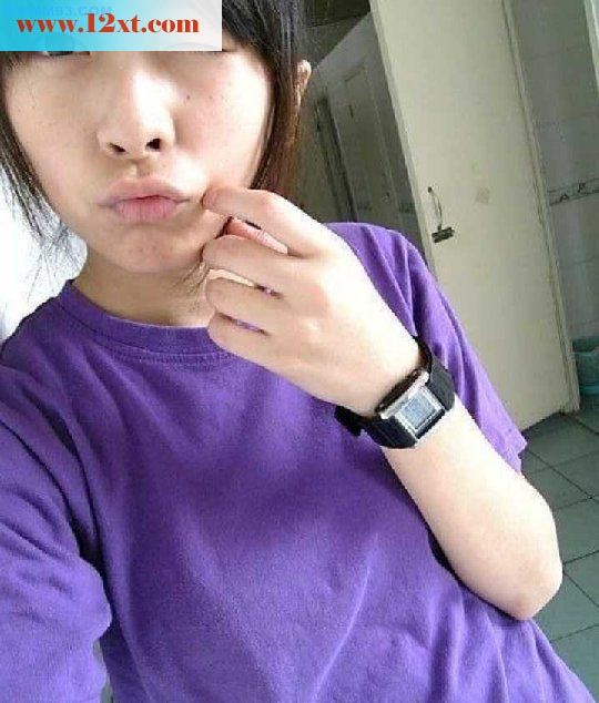 好清纯的学生妹纸，自慰时居然这幺骚包4[15P]