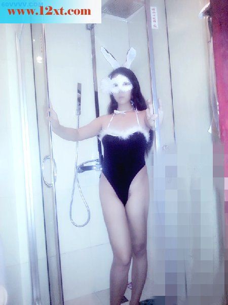 蒙面淫宝宝的自拍，诱惑你打飞机精2[15p]