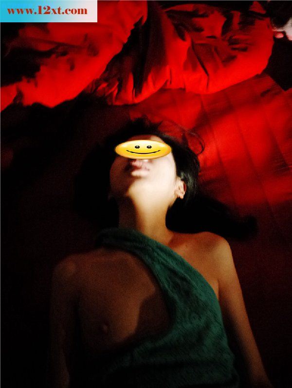 嫩嫩的90后，长着一对好椒[11p]