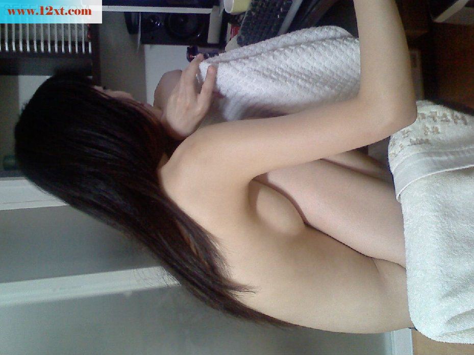 女友还在上大学，已经和我同居三个月了[15P]