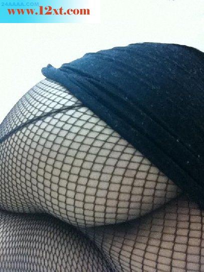 美少妇迷人的丝袜美腿自拍[9P]