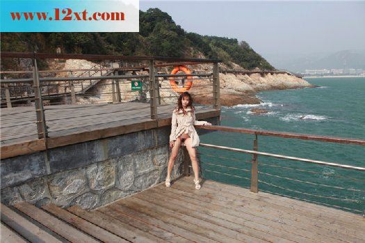 SoGo柜姐三亚海滩露出阴唇外拍6[15p]