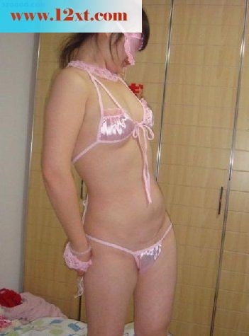 为了增加性欲老婆买了几天情趣内衣穿上好骚[
