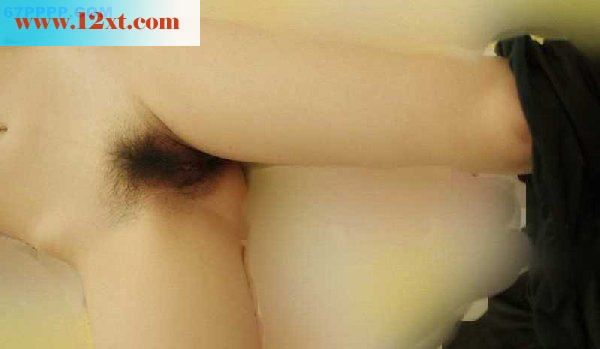 我女友的骚B,是男人都有插进去的冲动[14P]