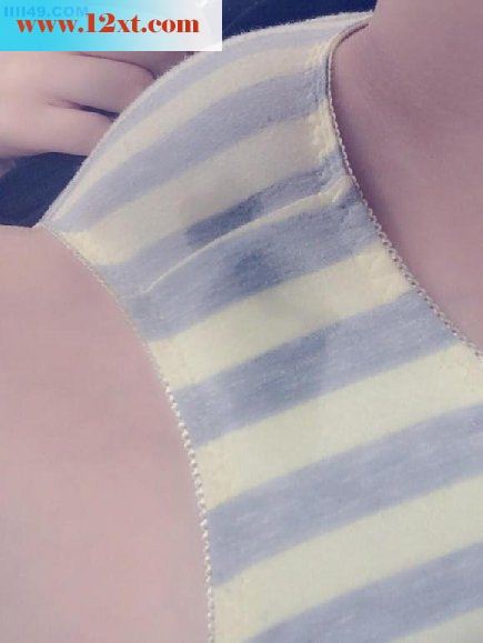 淫蕩性感MM性感发春被曝光[10p]