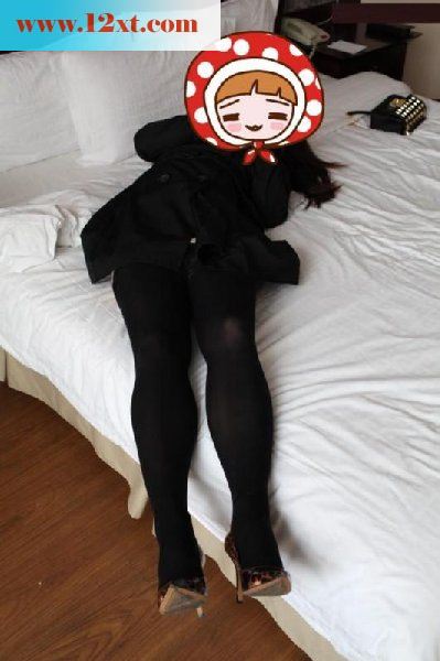 一个挺骚的同事，折腾良久终被我搞定，拍照留