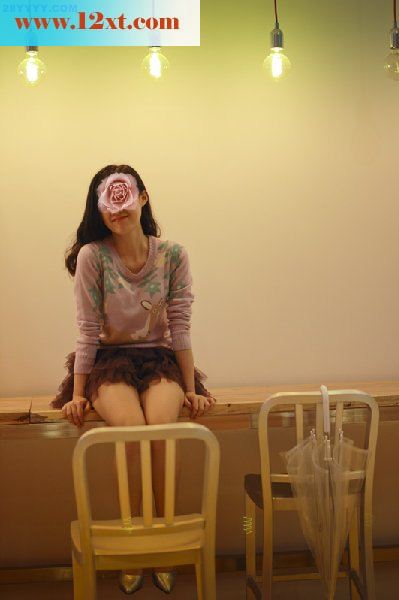 在奶茶店楼上小憩颜打飞机人妻3[10P]