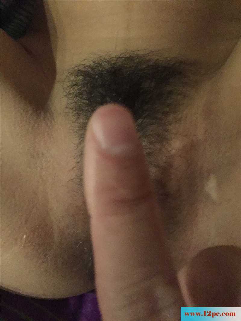 98年的小妹妹炮友完全接受被我把玩(20P)