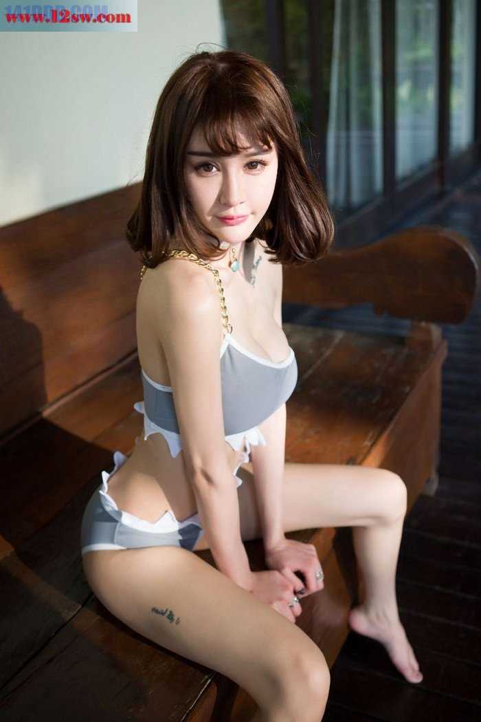 纯情学生妹青树可通小内内吸人眼球(10P)