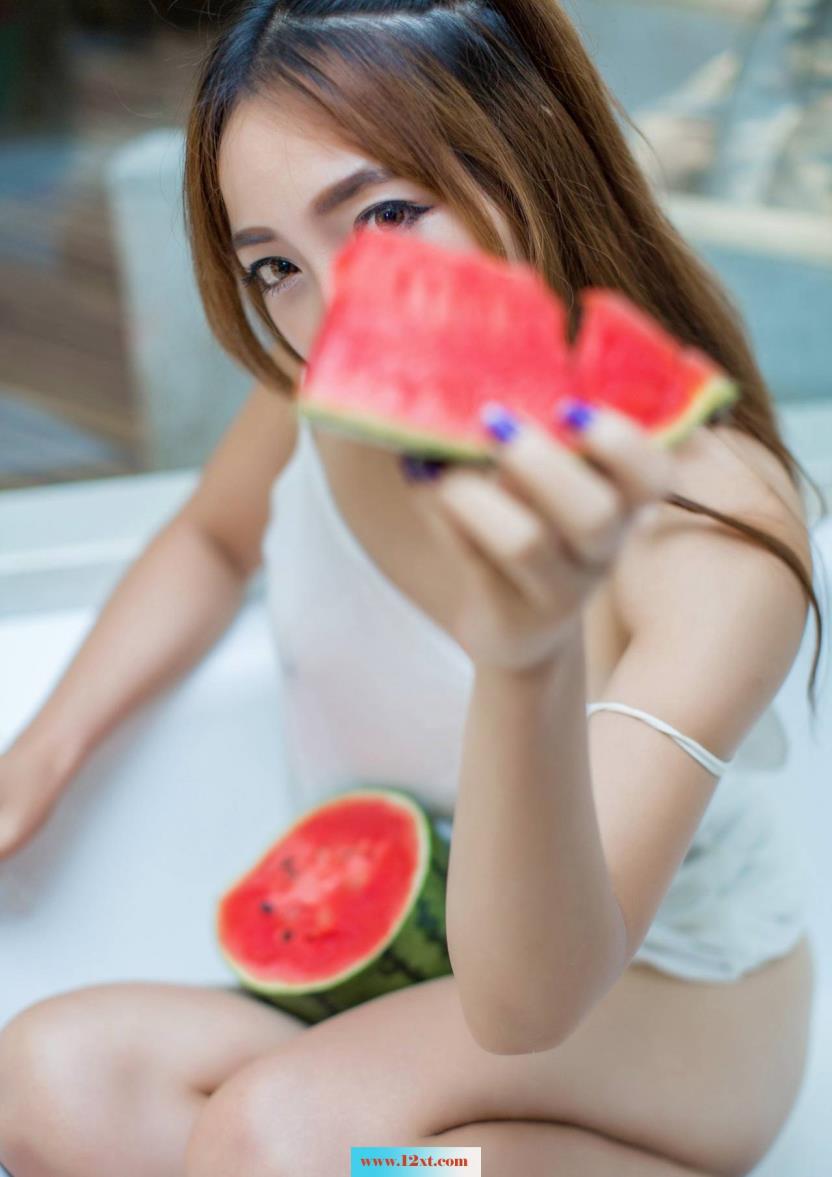 垂涎欲滴西瓜女郎(50P)