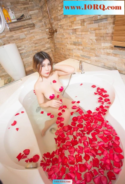 古典美女花瓣浴沐(13p)