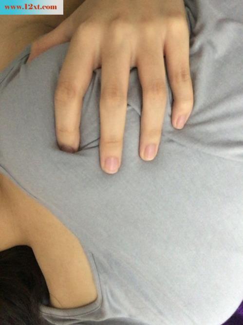 肌肤相亲的满足感袭击了我的大脑~欲望弄得我连